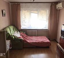 Продам комнату в коммуне в Малиновском районе. Общая площадь 13м2. ...