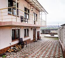 Spre vânzare casă în 3 nivele, amplasată în co  Băcioi, satul ...
