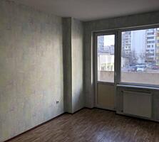 Продам 3-хкомнатную квартиру на Сахарова. Три раздельные комнаты. Из .