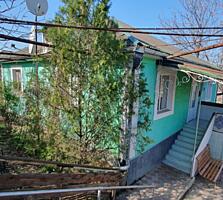 Продаётся дом в Anenii-Noi, str. Komarov, 132 кв. м., участок 5.73 ст.