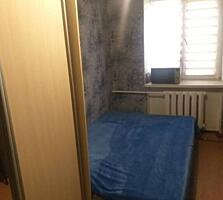 Продаются две соседние комнаты с балконом в коммуне в Приморском ...