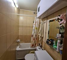 Продается 2-комнатная квартира с кухней-студией, район Правды