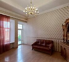 В продаже просторная трёхкомнатная квартира в самом центре Одессы - ..