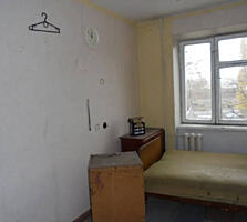 В продаже комната в кирпичном доме в районе Пересыпьского моста. ...