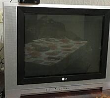 Телевизор LG, диагональ 72 см.