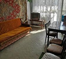 Предлагается к продаже двухкомнатная квартира на Крымском бульваре. ..