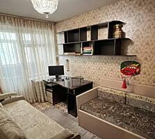 Продам 2-комнатную квартиру рядом с Малиновским рынком. Общая площадь 