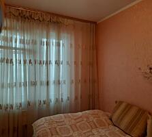 Продается четырехкомнатная квартира в сотовом проекте на Балковской. .
