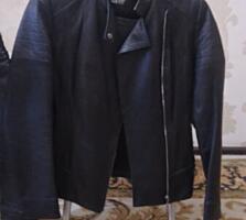Куртка-косуха (нат. кожа) размер S.