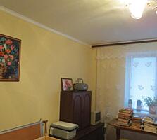 Квартира в Черноморске, общей 52кв.м, комнаты 16 12кв.м, кухня 8кв.м. 