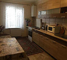 В продаже двухкомнатная квартира в Малиновском районе, общей площадью 