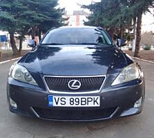 Lexus is 220 d Срочно