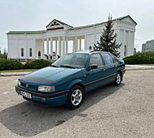 Продам Volkswagen Passat 1993 г.