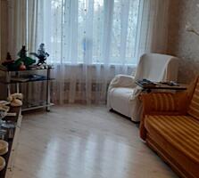 Продаю 2 - комнатную квартиру по ул Вальченко 19, второй этаж