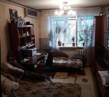 Предлагается к продаже комната 17 м.кв. в Малиновском районе города. .