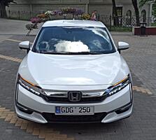 Honda Clarity - Plug in Hybrid