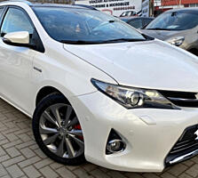 Toyota Auris 2013