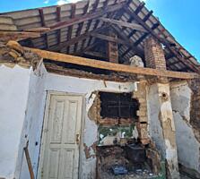 Продается дом с земельным участком в районе церкви, Кирпичи