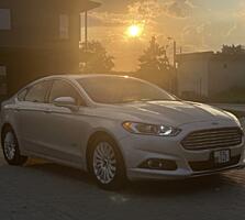 Ford fusion plug in 2015г