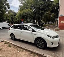 Продается Toyota Auris 2013 в отличном состоянии 8400E