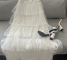 Свадебное платье, босоножки