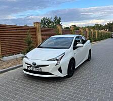 Продам Tayota Prius 50 2016года.