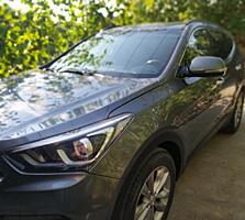 Продам Hyundai Santa Fe 2015 год