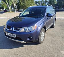 Срочно продам Mitsubishi Outlander 2.2 DI-D MT Instyle