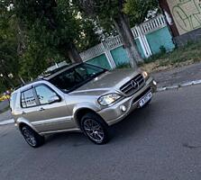 Mercedes-Benz ML