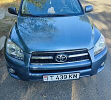 TOYOTA RAV4, автомат!!!