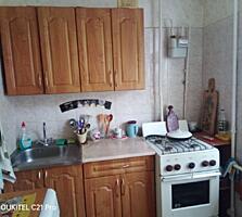 3-комнатная на Балке, Самолёт, 4/5 эт., балкон 6 метров.