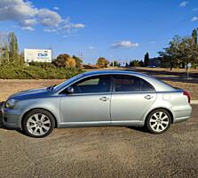 Toyota Avensis 2007г 5400 у. е