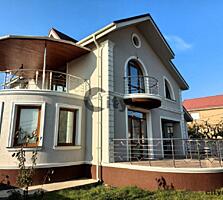 Casa - 210 m² , Ialoveni, Centru, str. Mihai Viteazul