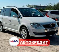 Volkswagen Touran (Доступен в Автокредит)