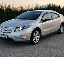 Chevrolet Volt Plug-In-Hybrid. 2014 год.