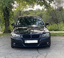 Продам BMW E90 2.0, бензин. 2009г. Торг.