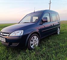 Продам Combo на заводском метане