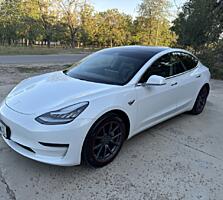 Продам Tesla Model 3