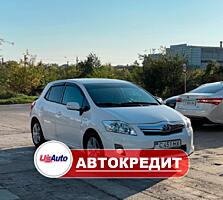 Toyota Auris Hybrid (Доступен в Автокредит)