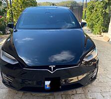 Tesla Model x se vinde urgent. Тесла модель Х продается срочно