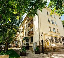 Apartament cu 3 camere, 78 m², Centru.