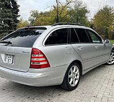 Мерседес 2.4 бензин автомат 3200$ торг у капота