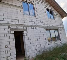 В продаже участок 4 сотки в Прилиманском. На участке построен дом, ...