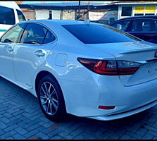 Продам Lexus es 300h