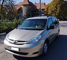 Toyota Sienna 2006г гаражного хранения