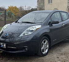 Nissan LEAF 2013