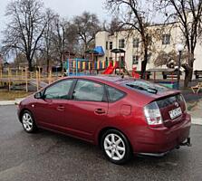 Продаётся Toyota Prius 20 2005г. бензин-гибрид 1.5