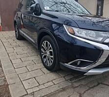 Продается Mitsubishi Outlander 2018 2.4 бензин