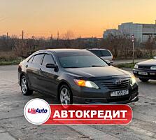 Toyota Camry (Доступен в Автокредит)