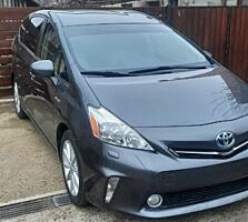 Продам Toyota Prius V